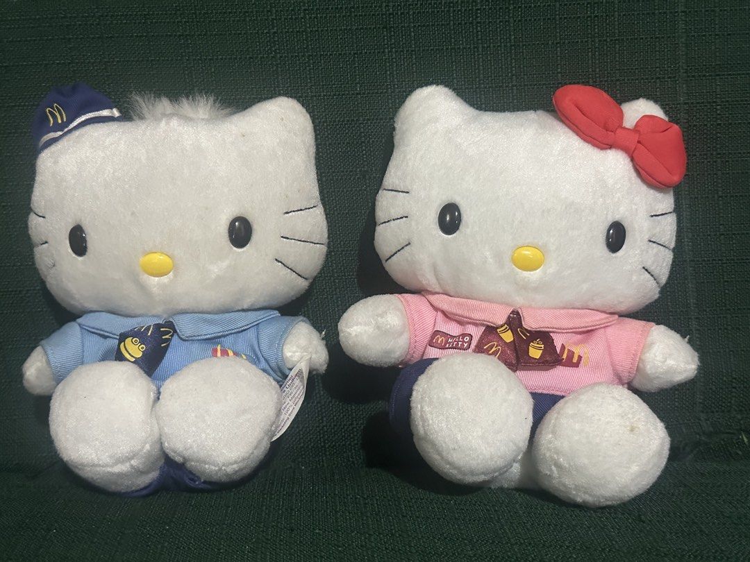 McDonald’s Crew Uniform Hello Kitty Toy (Category: Character Goods) located in Manila. Submitted by sytakayama (Listing ID 1462549890, Image 1). Description: Vintage Hello Kitty .