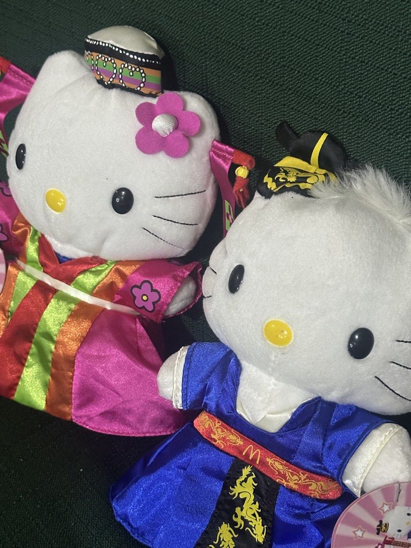 McDonald’s Hello Kitty Korean Wedding (Category: Character Goods) located in Manila. Submitted by sytakayama (Listing ID 1462552845, Image 3). Description: vintage Hello Kitty.