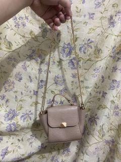 (Category: ) located in . Submitted by prelovedlagunaph (Listing ID 1462620967, Image 1). Description: .