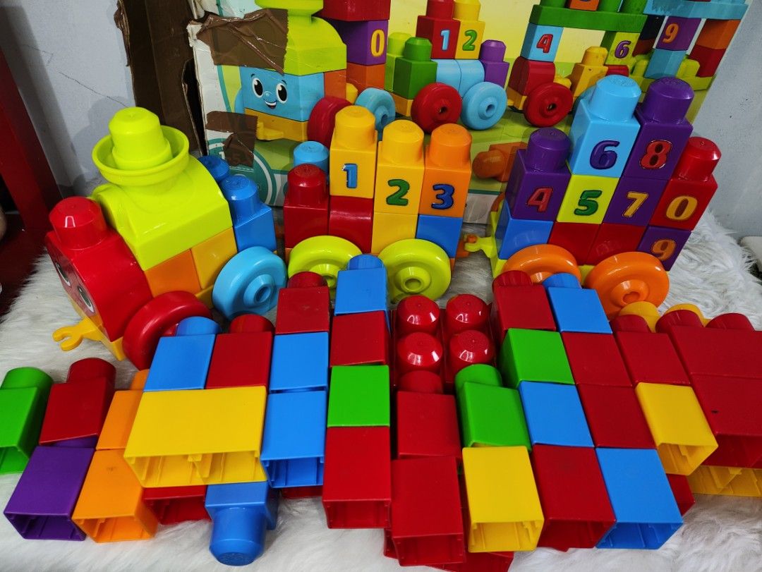Mega Bloks Train Building Blocks Set (Category: Lego & Building Sets) located in Cavite. Submitted by tinetaclesss (Listing ID 1462524739, Image 2). Description: complete .