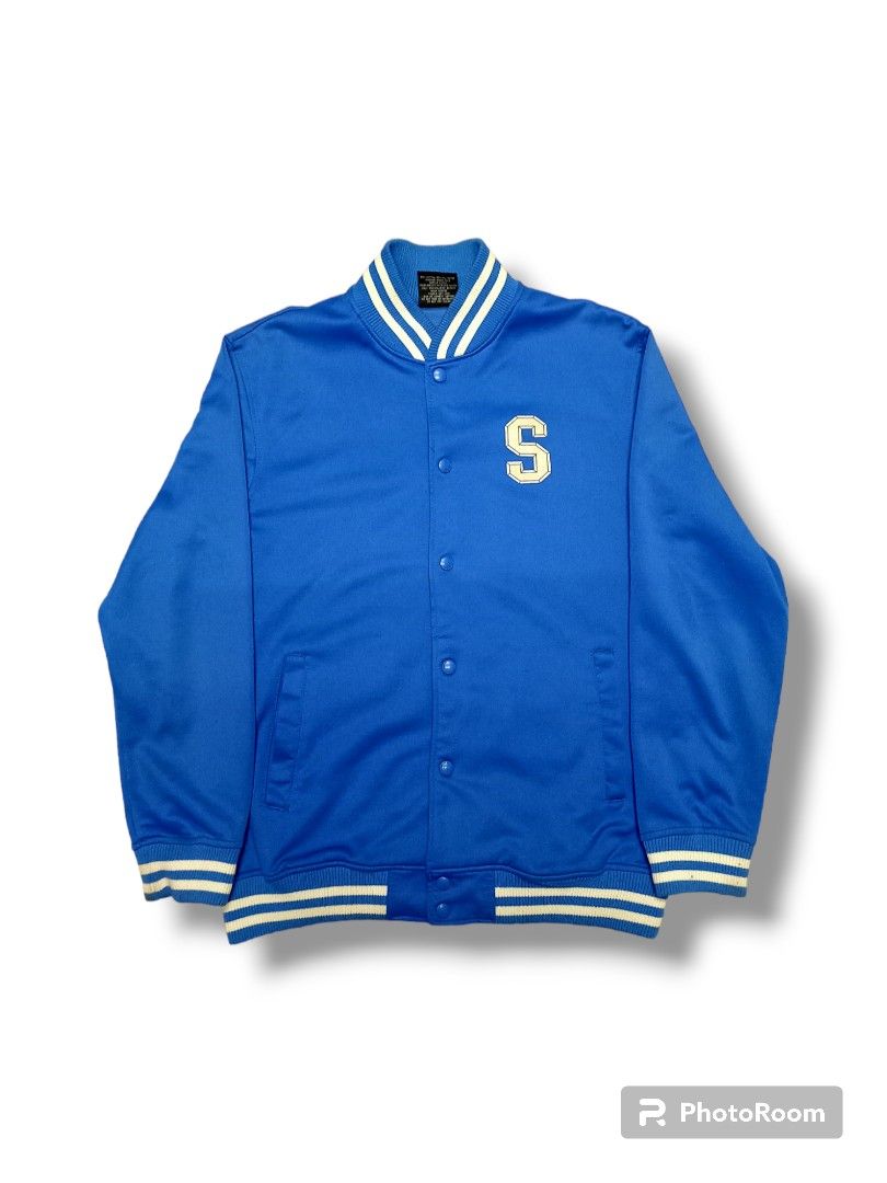 Mens Varsity Jacket (Category: Coats, Jackets and Outerwear) located in Aguinaldo. Submitted by baguioukayukay2600 (Listing ID 1462556843, Image 1). Description: .