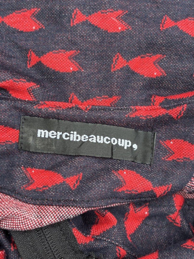 Mercibeaucoup Fish AOP Jacket (Category: Coats, Jackets and Outerwear) located in Bacolod City. Submitted by keel_08 (Listing ID 1462564677, Image 3). Description: 19 W 24.5 L Good condition Size 1 on tag, can fit S-M + shipping fee.