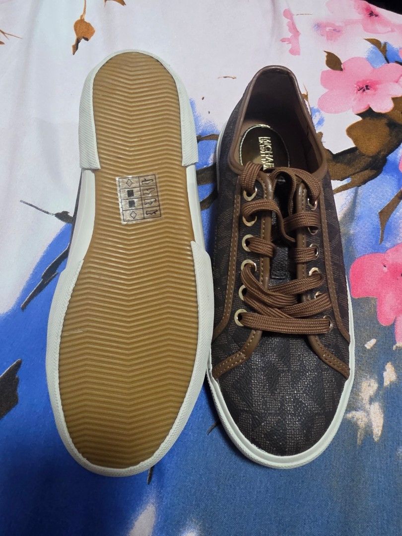 Michael Kors MK Boerum Sneakers (Category: Sneakers) located in Manila. Submitted by lilcheeseburger (Listing ID 1462509333, Image 2). Description: Original Michael Kors Boerum Brown Monogram Signature Logo Lace Up Sneakers Never worn No box.
