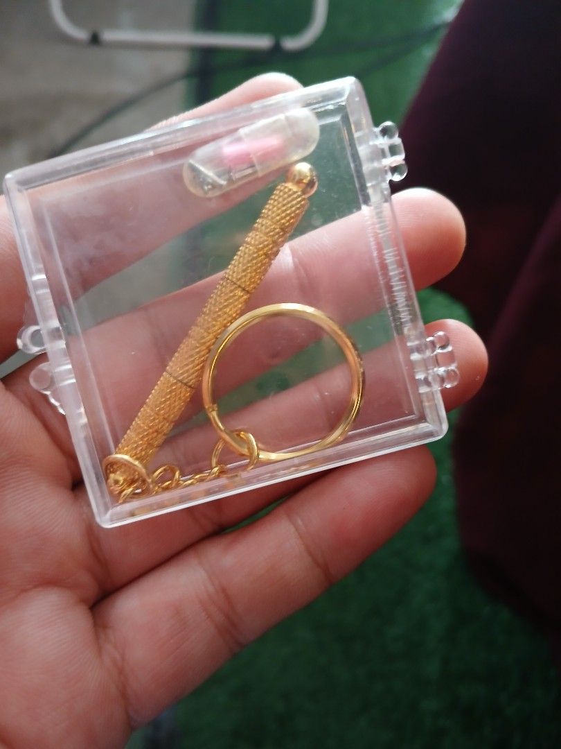 Mini Screw Driver (Category: Craft Supplies & Tools) located in Davao. Submitted by ferdipt (Listing ID 1462512293, Image 2). Description: Vintage 60s Miss Fixit Gold Mini Screwdriver Eyeglass Repair Purse Size Keychain..