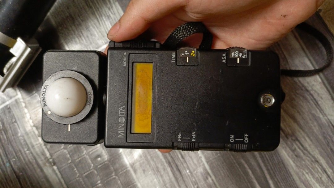 Minolta Flash Meter III (Untested) (Category: Video Cameras) located in Quezon City. Submitted by victorald25831 (Listing ID 1462530822, Image 1). Description: Good condition yung screen lang not sure. Untested.