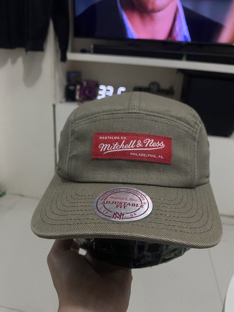 Mitchell & Ness 5panel cap (Category: Caps & Hats) located in Santa Maria. Submitted by jordangail (Listing ID 1462525331, Image 1). Description: Mitchell & mess 5panel cap Excellent Adjustable fit Embroid back hit No issue Excellent Mine na Gcash Jnt God bless.