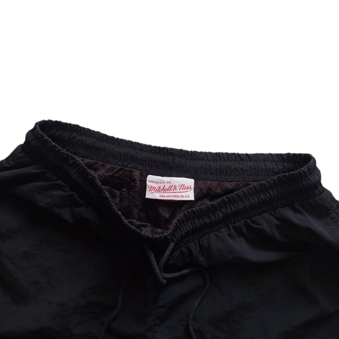 Mitchell & Ness Woven Shorts (Category: Shorts) located in Quezon City. Submitted by y3thriftshop (Listing ID 1462673923, Image 3). Description: Tag: Mitchell & Ness Woven Shorts Color : Black Size : M on Tag Dimension : 32-35x16.5 Leg Opening : 12.5 Condition : Good Color Rate : 9/10 Price : P499.00 Issue : Sign of Usage RFS : Buy and Sell Additional Information : - 2 Front Pockets - 1 Back Pocket - With Mesh Inner Lining Please read: - Color ma