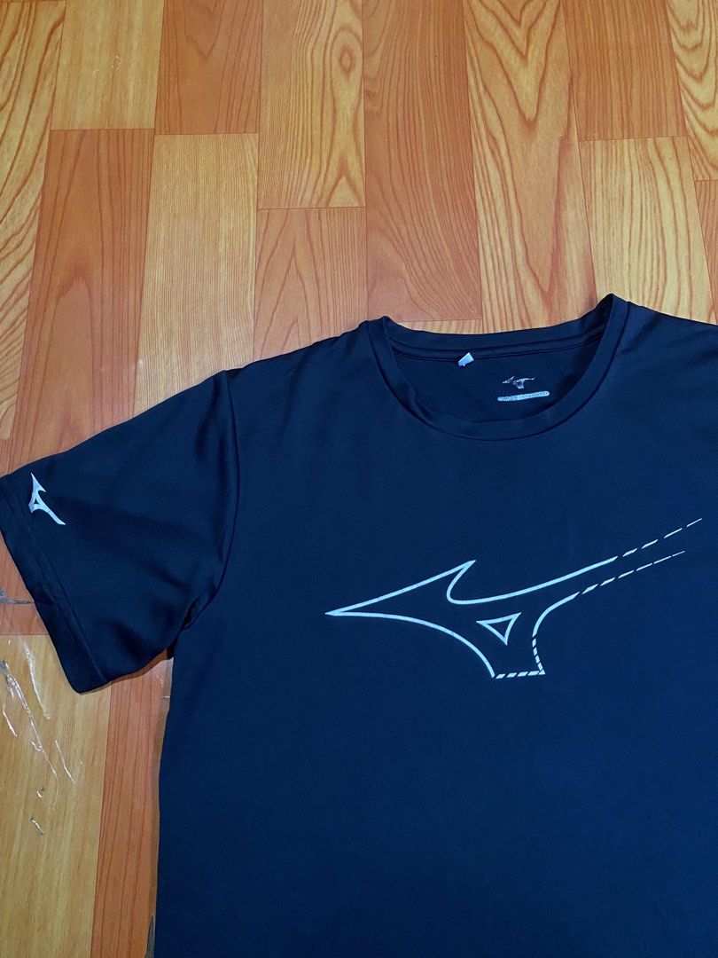 Mizuno shirt (Category: Activewear) located in Cebu City. Submitted by jerianix (Listing ID 1462628370, Image 2). Description: Mizuno shirt Size small W20 L25 Excellent condition No issues .