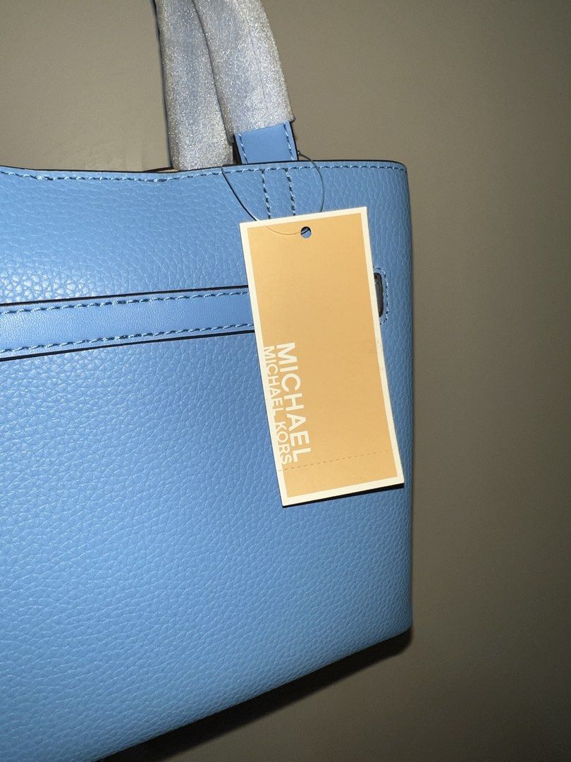 MK Satchel Bag (Category: Shoulder Bags) located in Makati City. Submitted by closetgirlph (Listing ID 1462637611, Image 3). Description: • Authentic .
