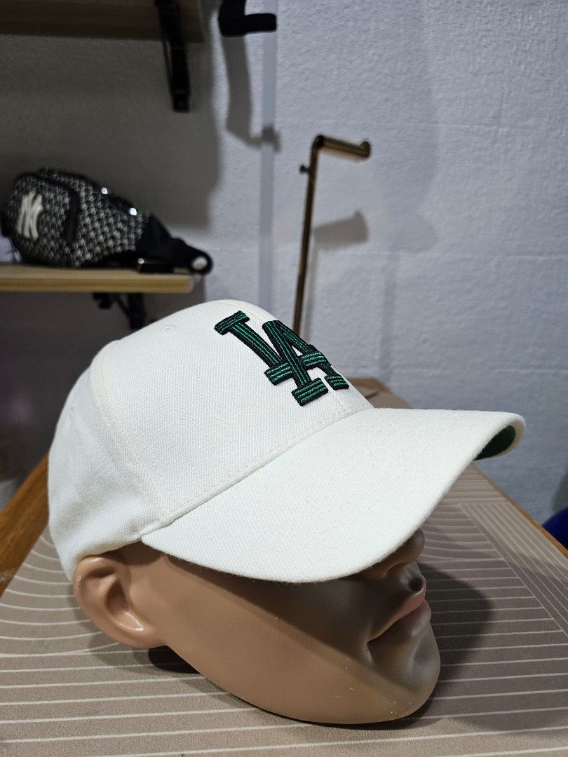 MLB Los Angeles Dodgers Flexfit Cap (Category: Caps & Hats) located in Baguio. Submitted by kayeonlineshop (Listing ID 1462507176, Image 2). Description: -Colorway: White / Green (White crown and visor with Dark Green embroidered text) -Model Specifics: Flexfit 6-Panel Structured Cap (Sized XS-S, matching head sizes 53cm–55cm).