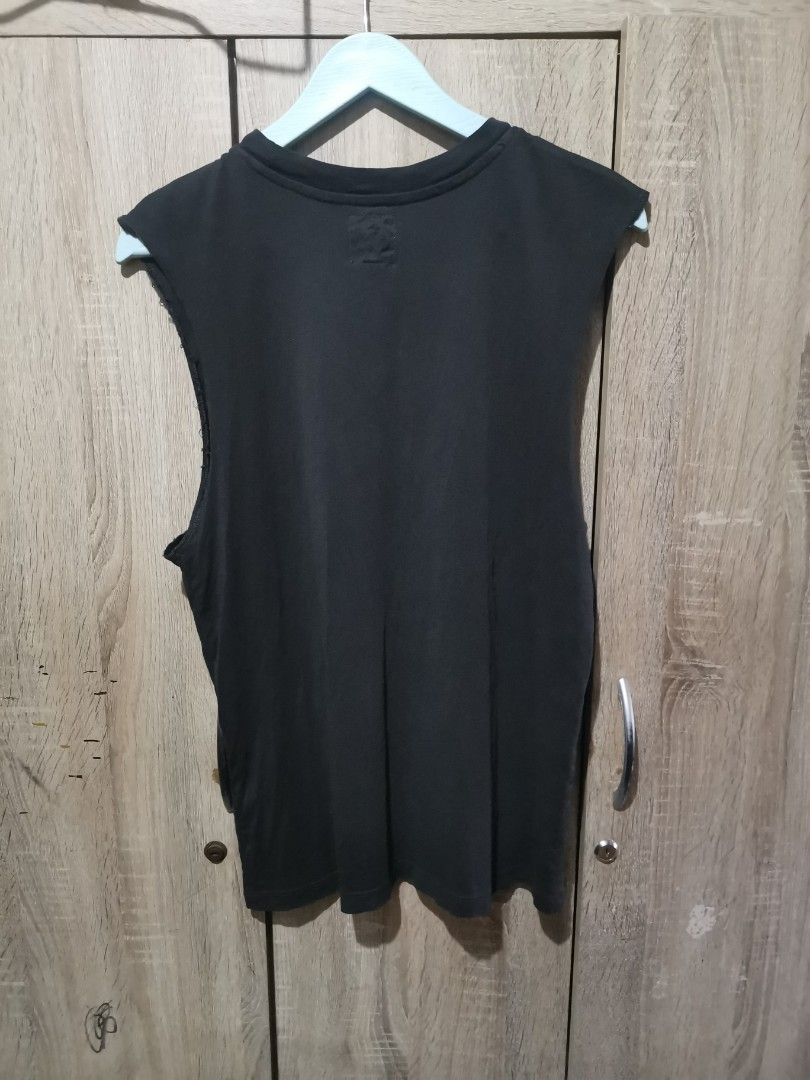 Modish rebel skull Y2k shirt (Category: Sleeveless) located in San Pedro. Submitted by thriftersthrift (Listing ID 1462466170, Image 2). Description: Width(inches) :17.5 Length(inches) :25.5 Good condition Already wash Color rate : 9.5 /10 🌵ALL ITEMS ARE FROM UKAY BALE SO MANAGE YOUR EXPECTATION 🌵 ASK SELLER FOR MORE INFORMATION COLOR MAY CHANGE TRU LIGHTING.