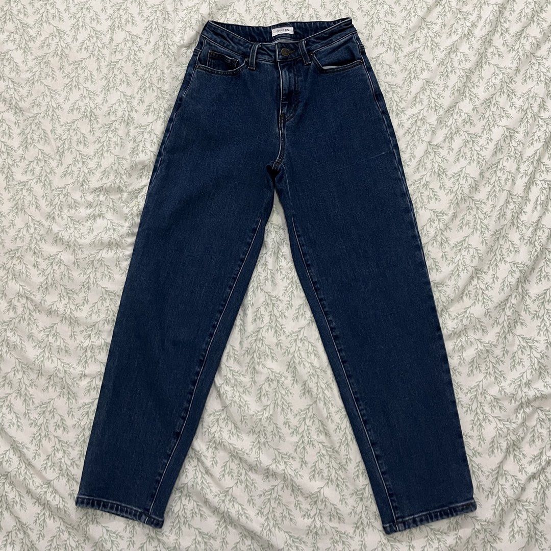 mom jeans (Category: Jeans) located in Legazpi City. Submitted by aleiahxophia (Listing ID 1462602504, Image 1). Description: price is negotiable | dm me for when worn pics | waist: 24-25, length: 36.