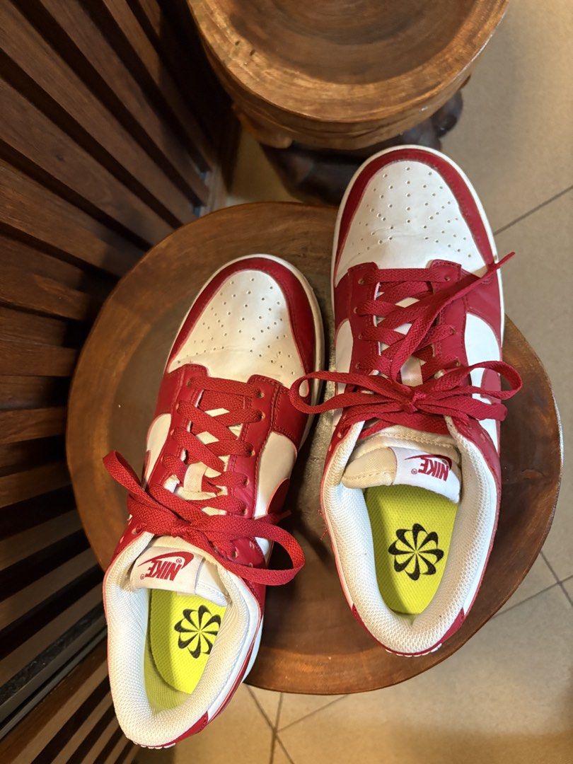 N1ke Dunk Low Red White (Category: Sneakers) located in Cainta. Submitted by efimoroll (Listing ID 1462626798, Image 3). Description: used less than 5 times! bought for 8k but price is negotiable keys -nike red dunks.