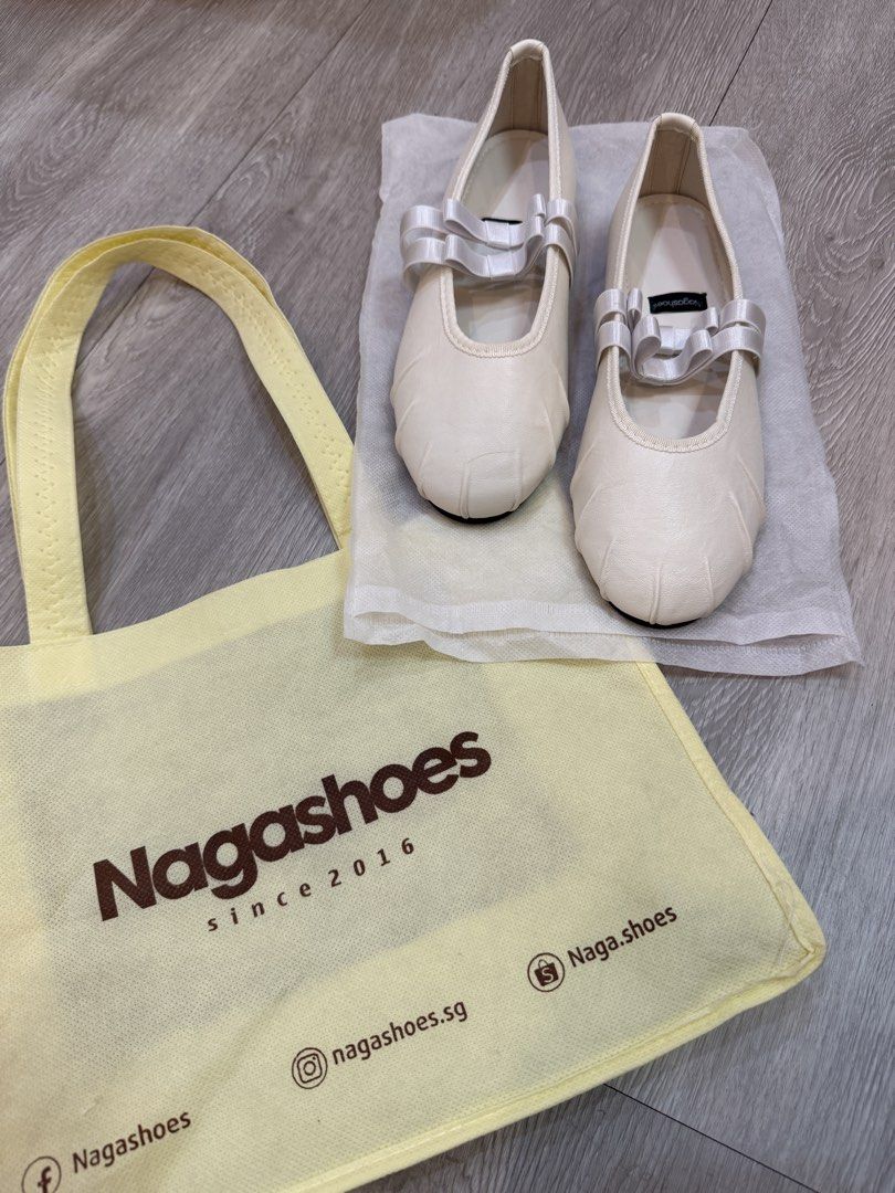 Naga shoes flats (Category: Flats & Sandals) located in Valenzuela. Submitted by ksprelovedstuffs (Listing ID 1462634674, Image 1). Description: .