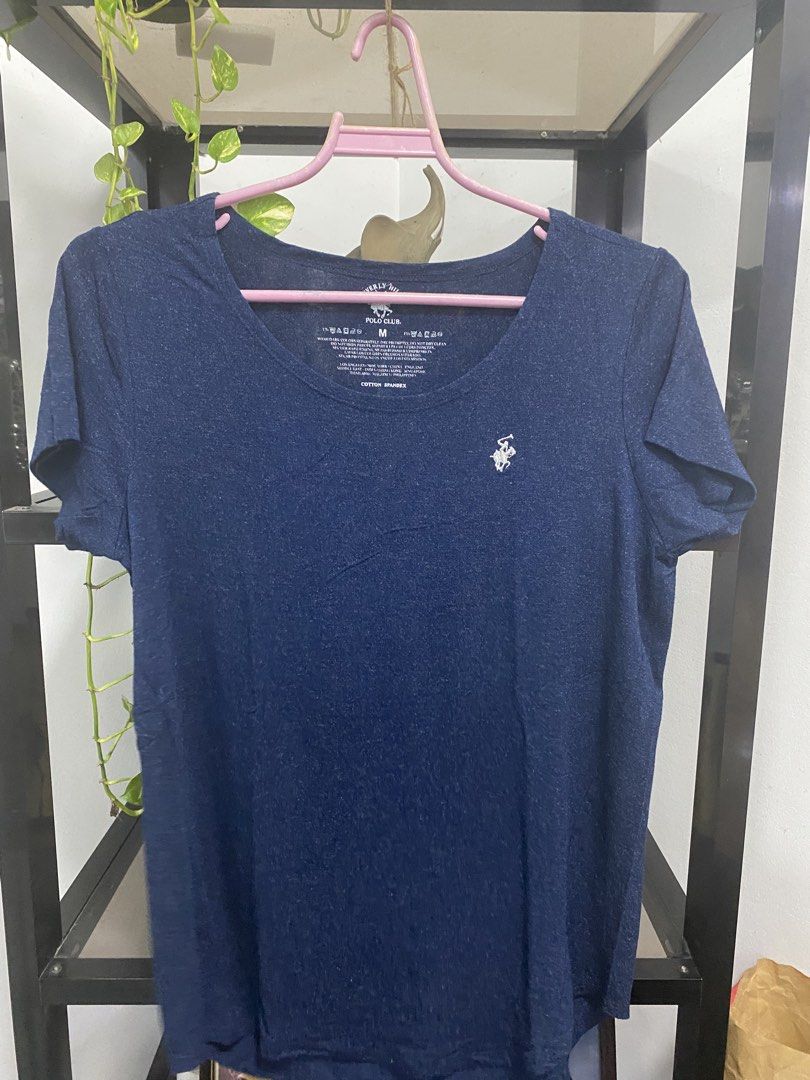 Navy Blue Cotton Tees (Category: Shirts) located in Quezon City. Submitted by zaffiro98 (Listing ID 1462509546, Image 1). Description: fits M to L Bustline 37” Waistline 37” Length 27”.
