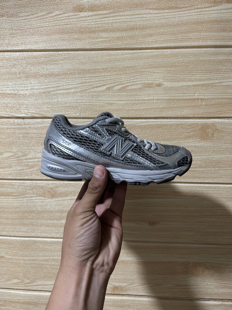 NB 740 Bungee Lace "Kids" (Category: Babies & Kids Fashion) located in Butuan. Submitted by selected.kicks (Listing ID 1462499706, Image 1). Description: NB 740 Bungee Lace for kids Size US 12 | EUR 30 | 17.5 cm - used pair, no box. - authentic 💯 - small scratches sa front (see last pic).