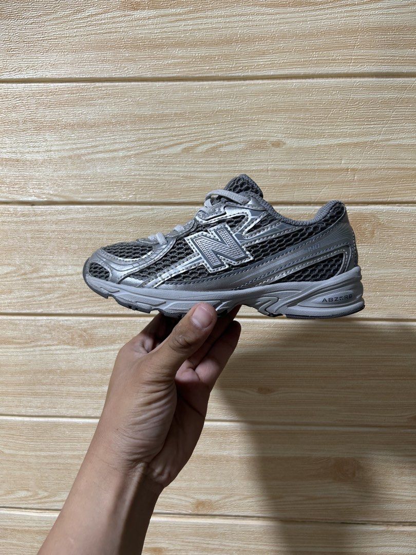 NB 740 Bungee Lace "Kids" (Category: Babies & Kids Fashion) located in Butuan. Submitted by selected.kicks (Listing ID 1462499706, Image 3). Description: NB 740 Bungee Lace for kids Size US 12 | EUR 30 | 17.5 cm - used pair, no box. - authentic 💯 - small scratches sa front (see last pic).
