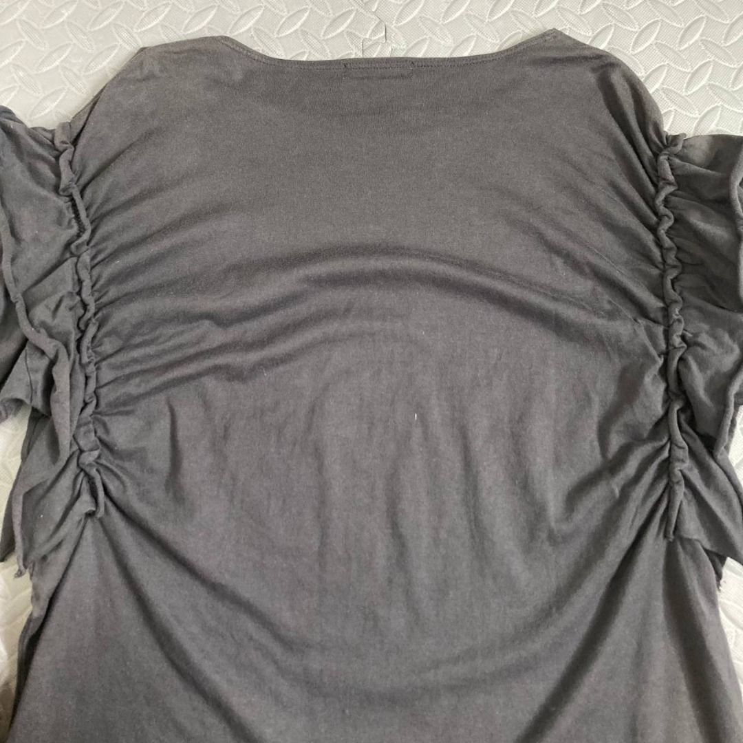 Ne-net – Oversize Cut Ruffles Top (Category: Longsleeves) located in Quezon City. Submitted by archived.g (Listing ID 1462478960, Image 2). Description: Ne-net – Oversize Cut Ruffles Top - Brand: Ne-net Made in: China Year: Material: Cotton Color: Gray Marked size: 2 Sizing: Measurements (laid flat): Shoulders: 20" Sleeves: 20” Bust: 20” Waist: 21" Length: 23.5” Color rating: 8.5/10 Condition: 8.5/10 Flaws: signs of usage .