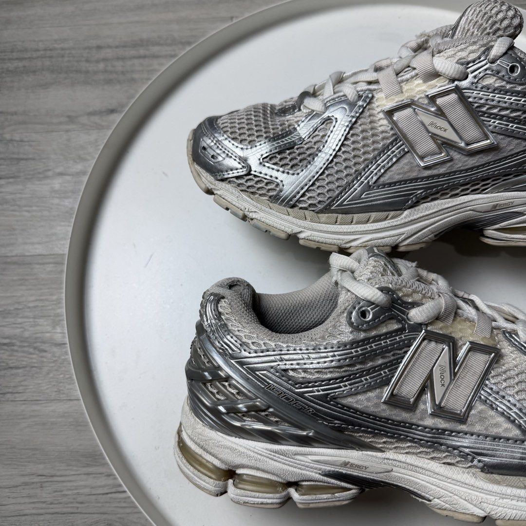 New Balance 1906r (Category: Sneakers) located in Manila. Submitted by wornagainstudios2 (Listing ID 1462636012, Image 2). Description: .