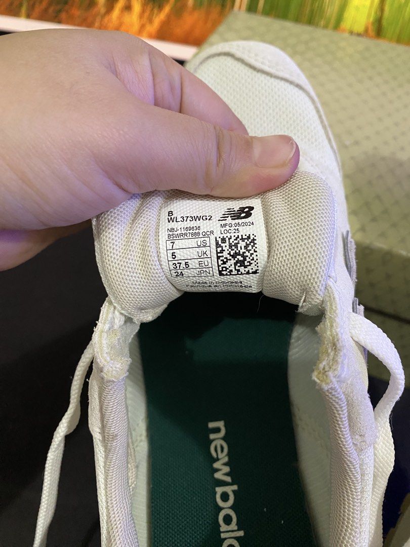 New Balance 373 – Off White (Category: Sneakers) located in Santa Rosa. Submitted by mhlnrsl (Listing ID 1462580722, Image 3). Description: Authentic New Balance 373 lifestyle sneakers in clean off-white colorway. Worn only once — excellent, like‑new condition. Features breathable mesh and synthetic uppers, cushioned midsole, and durable rubber outsole for everyday comfort. • Brand: New Balance • Model: 373 • Size: US 7 / UK 5 / EU 37.5 / JPN 24 