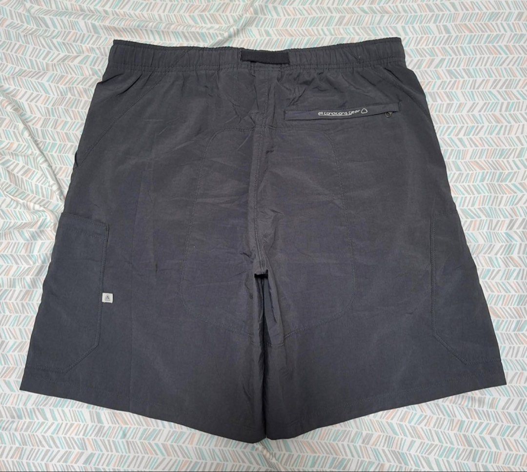 Nike ACG Shorts Black Polyester Size S (Category: Shorts) located in Lapu Lapu. Submitted by vanzfinds_16 (Listing ID 1462615966, Image 1). Description: - Brand: Nike ACG - Color: Black - Material: 100% Polyester - Waistband: Elastic with buckle belt - Pockets: Side cargo pockets, back zip pocket - Size: S - Ideal for: Outdoor activities, casual wear.