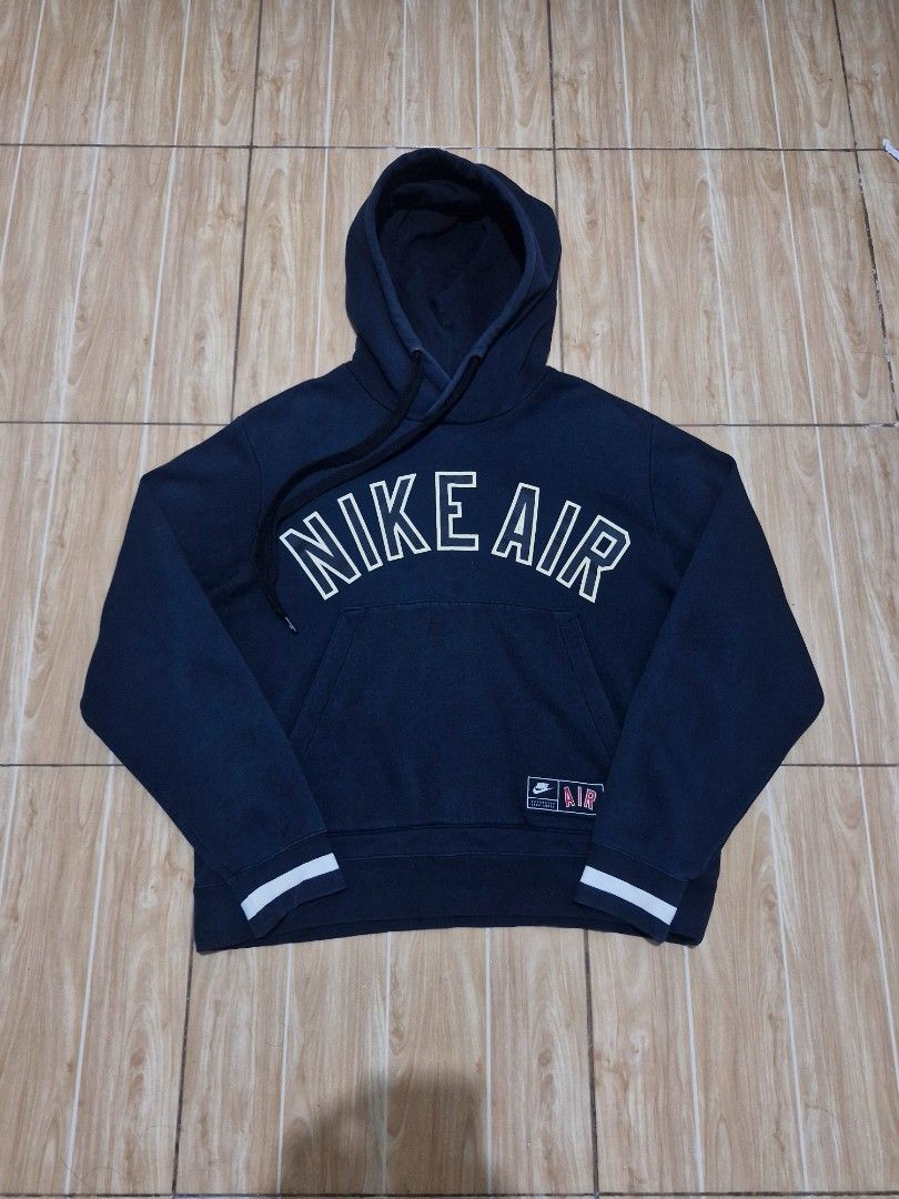 Nike Air (Category: Hoodies) located in Antipolo. Submitted by kentoy6666 (Listing ID 1462602662, Image 2). Description: .