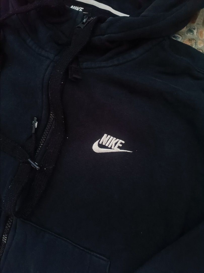 NIKE AIR HOODIE W/ BACKPRINT (Category: Hoodies) located in Bulacan. Submitted by moybilog (Listing ID 1462587104, Image 2). Description: .