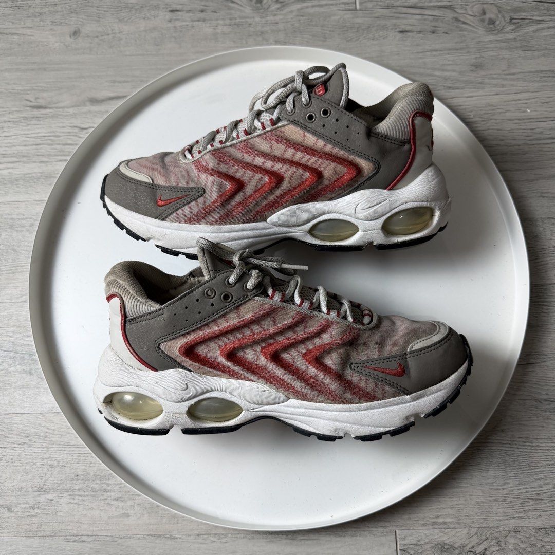 Nike Airmax Tailwind (Category: Sneakers) located in Manila. Submitted by wornagainstudios2 (Listing ID 1462644690, Image 1). Description: .