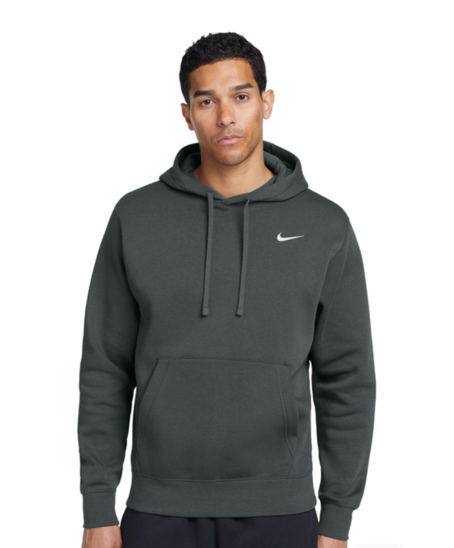 NIKE CLUB PULLOVER HOODIE (Category: Coats, Jackets and Outerwear) located in Baybay. Submitted by dathrifted (Listing ID 1462563151, Image 1). Description: NIKE CLUB PULLOVER HOODIE XL ON TAG Width- 26 Length- 28 EXCELLENT CONDITION HONEST ISSUE: see last pic PM IF INTERESTED📩📩📩.