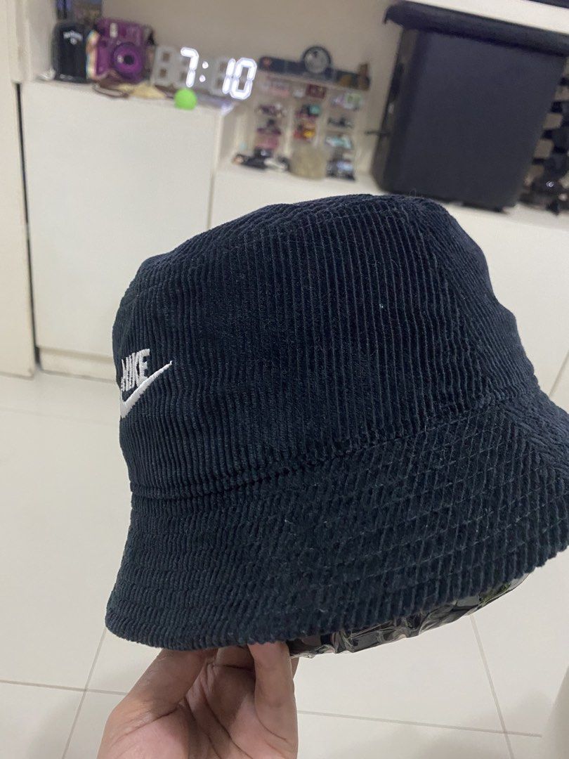 Nike corduroy bucket hat (Category: Caps & Hats) located in Santa Maria. Submitted by jordangail (Listing ID 1462520849, Image 2). Description: Unisex Med to large Corduroy 9.8/10 Excellent to as new Malinis Mine na Gcash Lbc Jnt God bless.