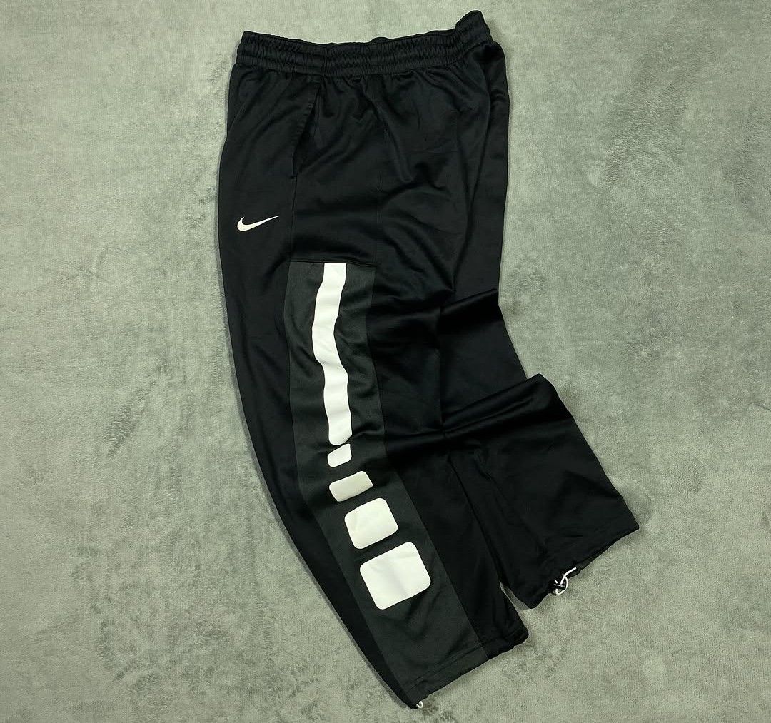 nike elite pants (Category: Joggers) located in Cavite. Submitted by nior1305 (Listing ID 1462622964, Image 1). Description: nike elite track pants length: 40 hem: 8 issue: pinhole, print condition: 9/10 mine: 350.