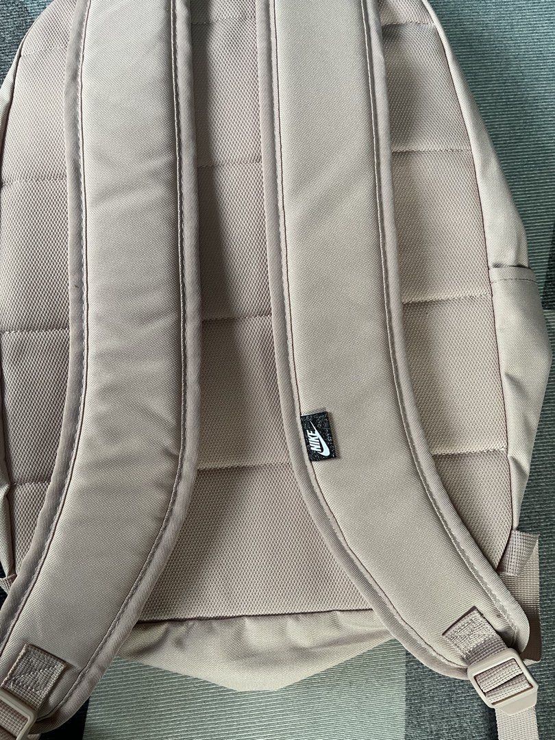 Nike Heritage Futura Back Pack (Category: Backpacks) located in Paranaque City. Submitted by mackraven260159 (Listing ID 1462616127, Image 3). Description: Brand New Condition No Issue Consist of 3 Major Pockets Check The Last Picture To See When Worn.