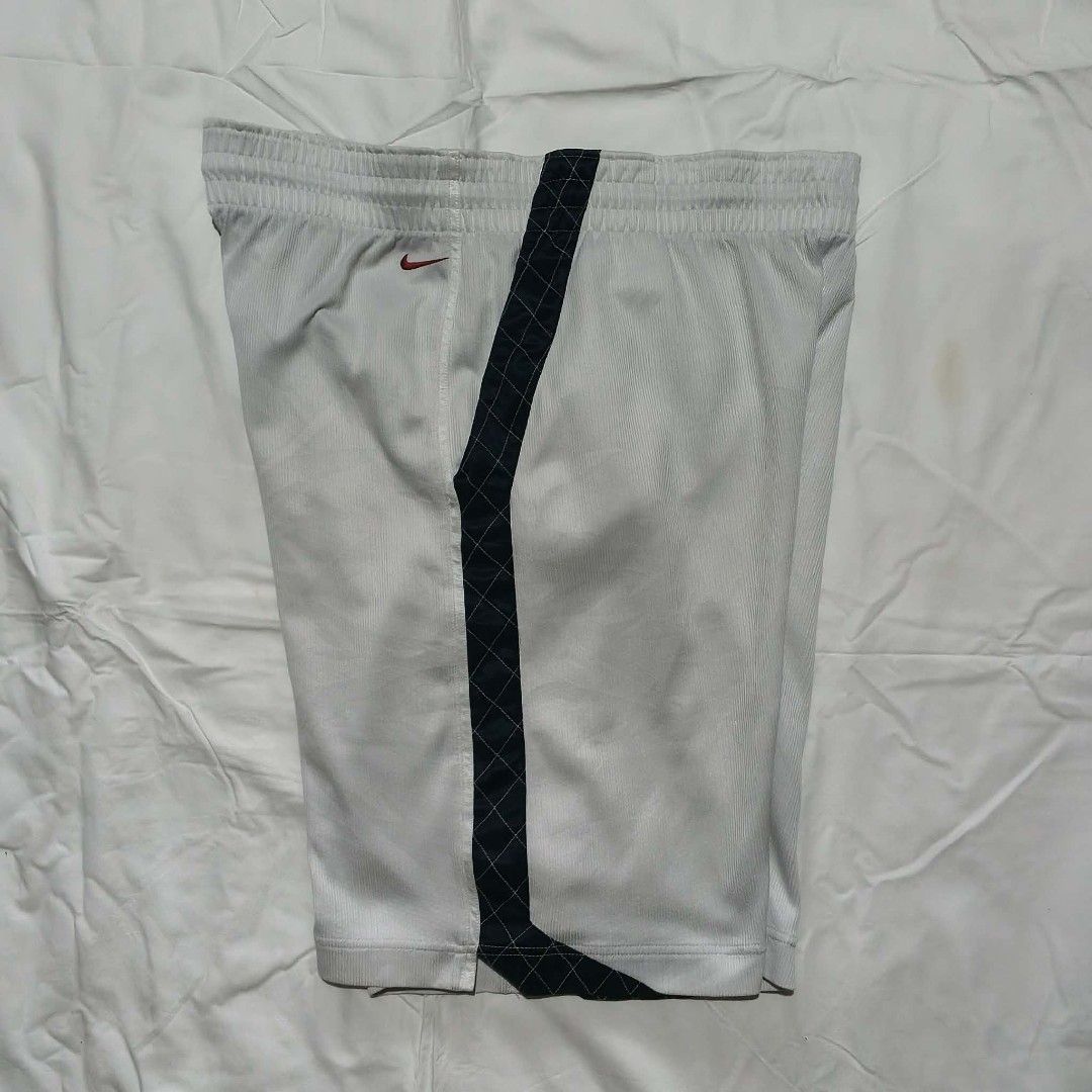 Nike Lebron Baller Shorts (Category: Shorts) located in Manila. Submitted by thriftinefolife (Listing ID 1462538502, Image 2). Description: Medium On Tag XL Fittings.
