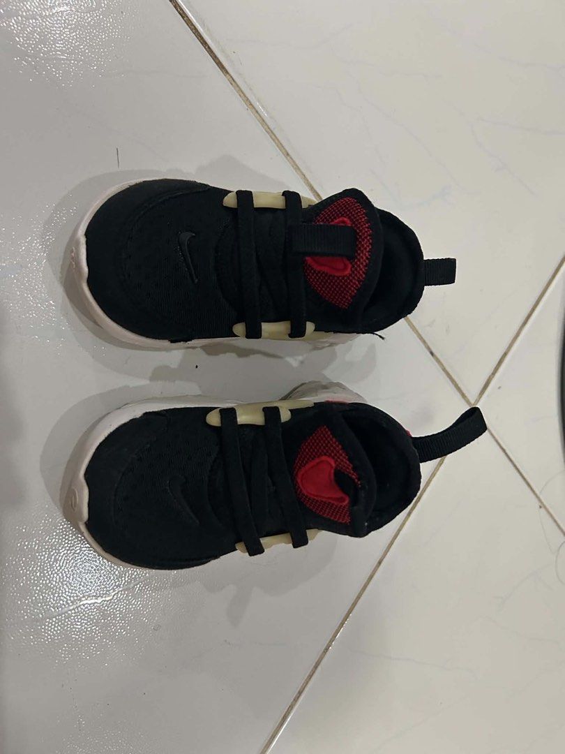 Nike React Presto Shoes (Category: Babies & Kids Fashion) located in Manila. Submitted by loutang (Listing ID 1462615652, Image 2). Description: .
