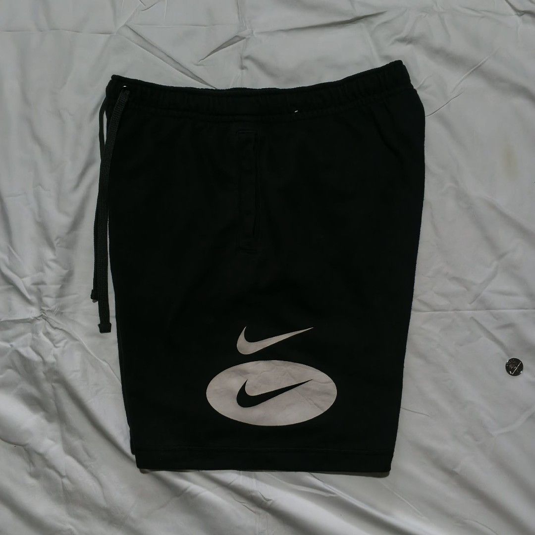 Nike Shorts (Category: Shorts) located in Manila. Submitted by thriftinefolife (Listing ID 1462539224, Image 1). Description: XXL On Tag Good Condition.