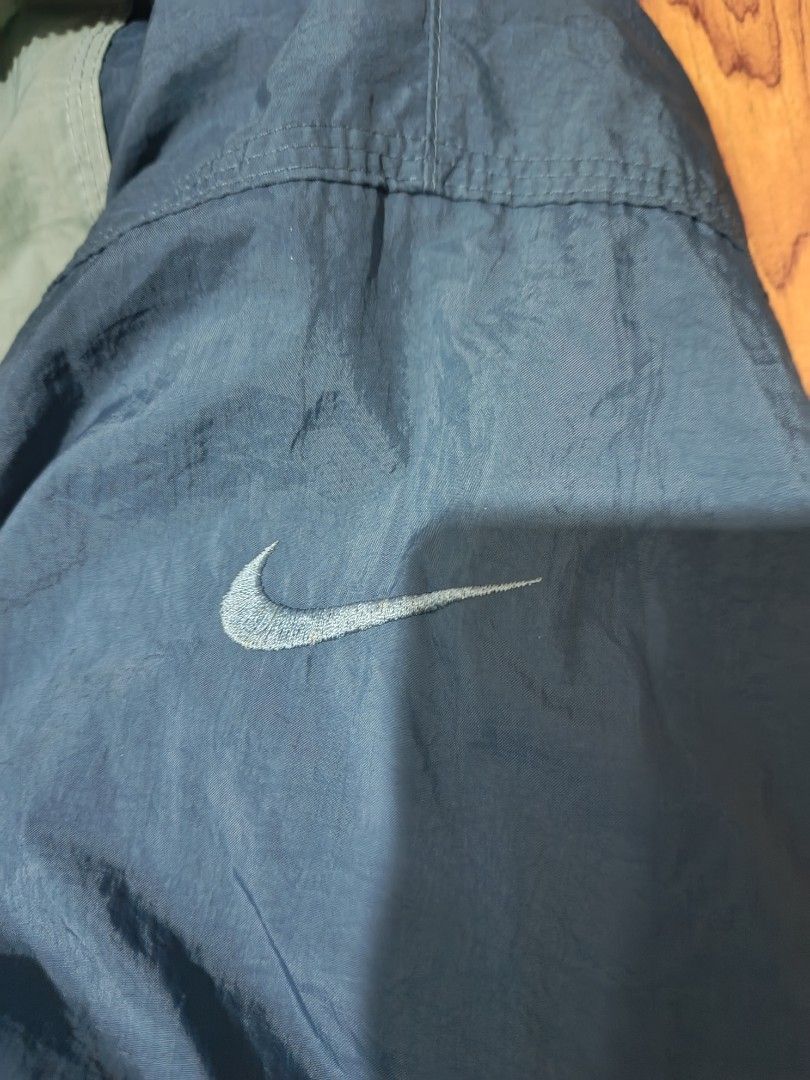 NIKE VINTAGE (Category: Coats, Jackets and Outerwear) located in Calabanga. Submitted by just-thrift (Listing ID 1462588766, Image 3). Description: VINTAGE NIKE ‎CONDITION:9/10 ‎COLOR RATE:8.5/10 ‎ISSUE SIGN OF USAGE ‎SIZE LARGE ON TAG ‎DIMES:26.5/28.5 ‎SLEEVES:24 ‎.