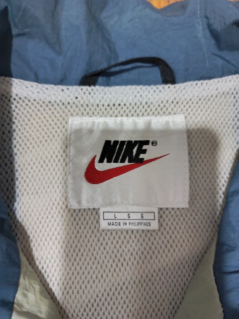 NIKE VINTAGE (Category: Coats, Jackets and Outerwear) located in Calabanga. Submitted by just-thrift (Listing ID 1462588766, Image 2). Description: VINTAGE NIKE ‎CONDITION:9/10 ‎COLOR RATE:8.5/10 ‎ISSUE SIGN OF USAGE ‎SIZE LARGE ON TAG ‎DIMES:26.5/28.5 ‎SLEEVES:24 ‎.