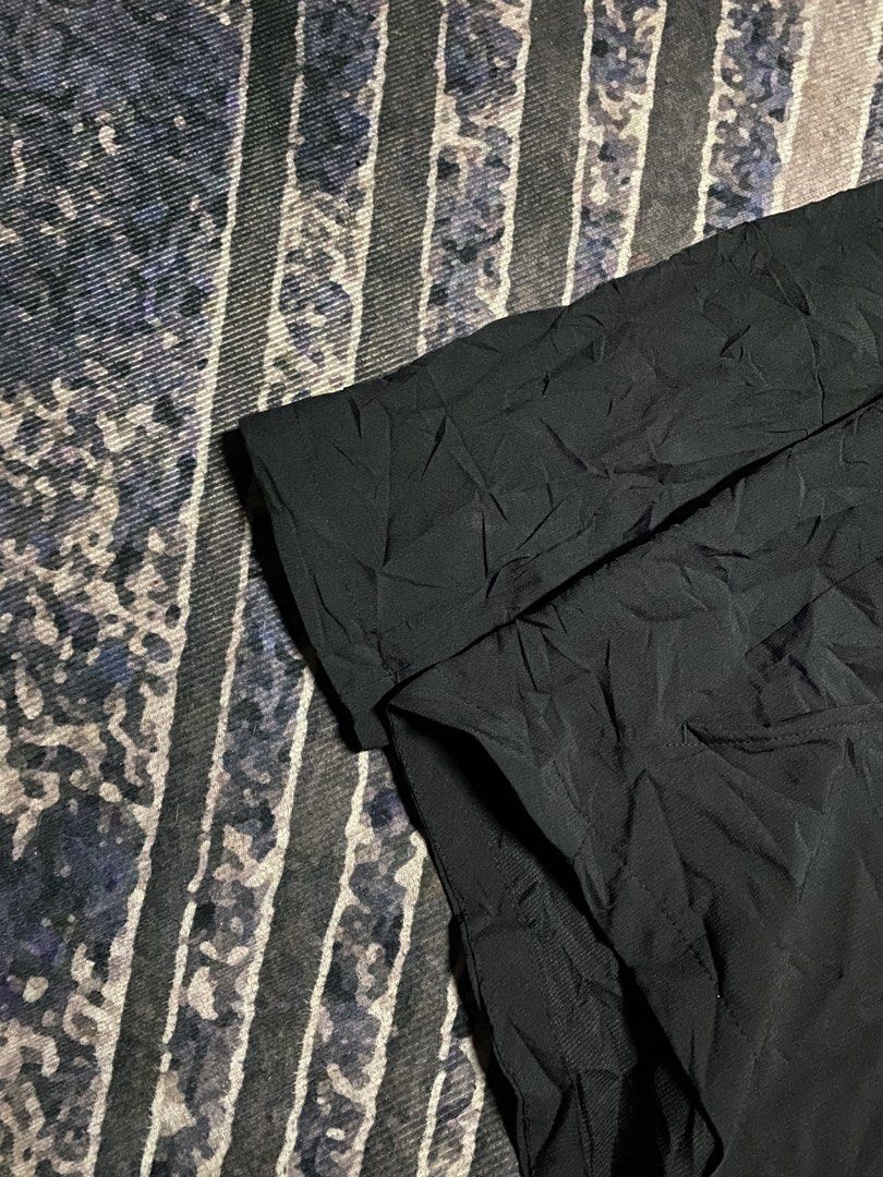 Nike windbreaker jacket ( authentic ) (Category: Coats, Jackets and Outerwear) located in Goa. Submitted by _rawgallery (Listing ID 1462595332, Image 2). Description: size on tag : l width : 18.5 length : 23.5.