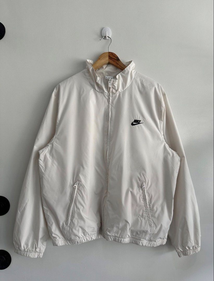 Nike Windbreaker Tracksuit Set White (Category: Activewear) located in Paranaque City. Submitted by shppp.1 (Listing ID 1462628623, Image 2). Description: - Legit Authentic Nike tracksuit set - Windbreaker jacket and pants - Jacket Size: Fits Medium to Extra Large 25 Width x 27.5 Length - Pants Size: Waist 32-36 inches, Length 37.5 inches 📍Parañaque .