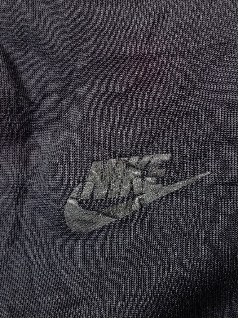 NIKE WOMENS TECH FLEECE PANTS (Category: Activewear) located in Baybay. Submitted by dathrifted (Listing ID 1462566118, Image 3). Description: NIKE WOMEN TECH FLEECE PANTS SMALL ON TAG Waistline- 24-28 Length- 36 EXCELLENT CONDITION PM IF INTERESTED📩📩📩.
