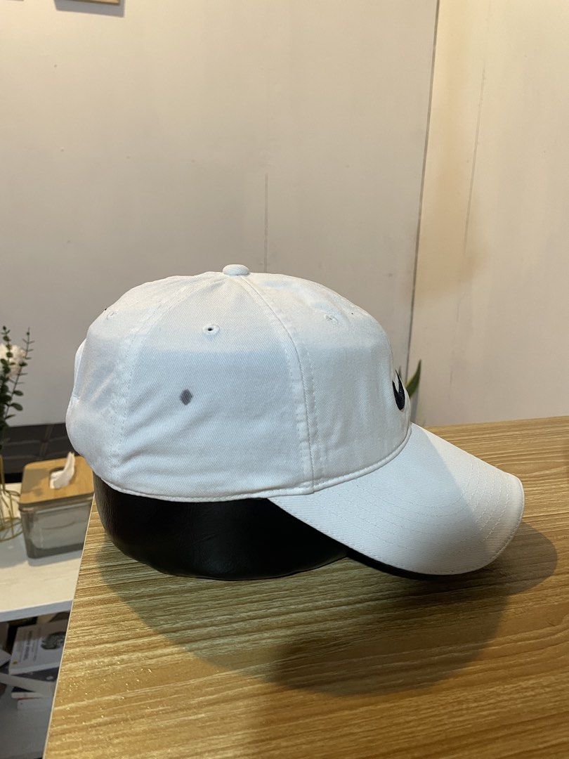 NikeGolf Cap (Category: Caps & Hats) located in Bacolod City. Submitted by maxpeynthrift (Listing ID 1462646280, Image 2). Description: One Size Fits All Good condition Need wash No issue 100% cotton.