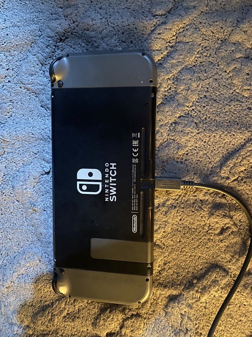 Nintendo Switch V1 — Jailbrake (Category: Nintendo) located in Manila. Submitted by jhyraldd (Listing ID 1462590272, Image 1). Description: Nintendo Switch V1 / Jailbreakable ✅ Jailbroken ✅ Tested working ✅ USB-C charging .