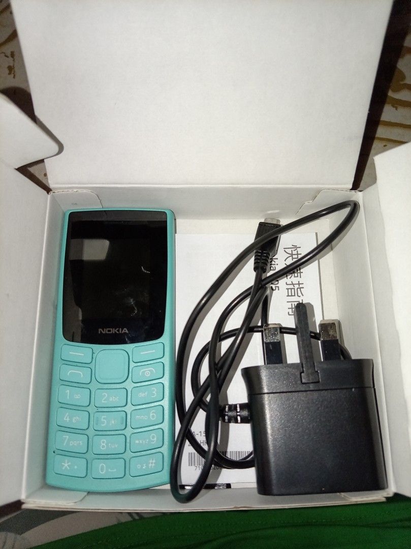 Nokia 105 (Category: Early Generation Mobile Phones) located in Makati City. Submitted by gabriela_09 (Listing ID 1462456329, Image 1). Description: Di na ginagamit.