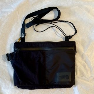 （分類：）位於 。 由 beckyn 提交（商品編號 1462529280，圖片 1）。簡介： 。