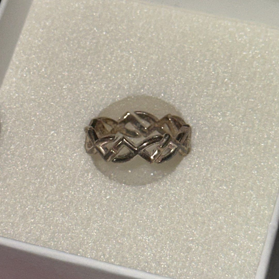 Official NCT DREAM Ring (8th Anniversary MD) (Category: Rings) located in Malabon City. Submitted by yeppeokpoptoo (Listing ID 1462525042, Image 1). Description: official nct dream ring (8th anniversary md) ₱2,600 - size: 13 - includes box, ring, and wiper (sealed) - slightly tarnished, can send video of condition - unsealed - only tried twice to fit but never worn for a long period.