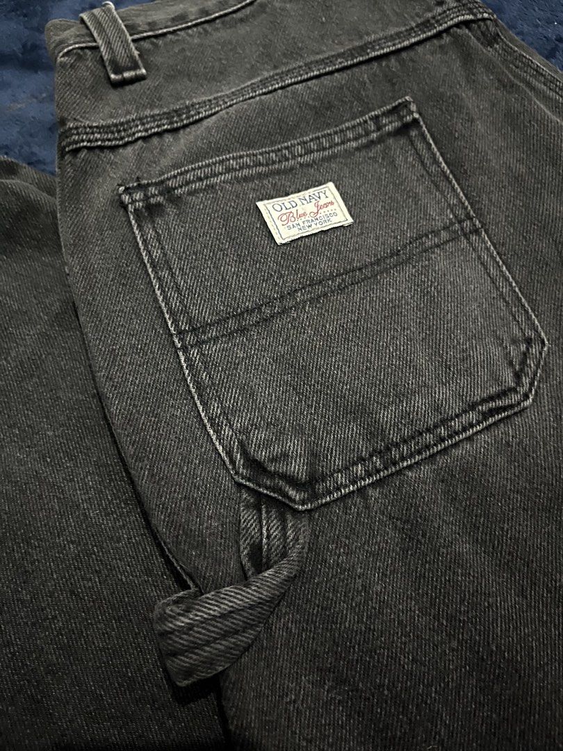 Old Navy Blue Jeans Carpenter Pants Charcoal Grey (Category: Jeans) located in Manila. Submitted by ok.je3m (Listing ID 1462551480, Image 3). Description: - Old Navy Carpenter Jeans - Charcoal Grey Wash - Classic Workwear Style - Multiple Pockets - Durable Denim Construction - Ideal for Everyday Wear or Work.