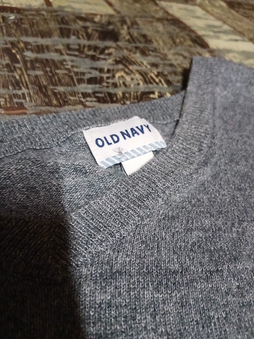 Old Navy Grey Long Sleeve Sweater (Category: Coats, Jackets and Outerwear) located in Manila. Submitted by sendecluttersandsells (Listing ID 1462664264, Image 2). Description: Size: L Dimes: 21x27-29 Issue: None! Loc: Caloocan Ship: J&T Meetup: Monumento, SM Grand, Cloverleaf Mall (SM North, Trinoma Friday or Sunday).