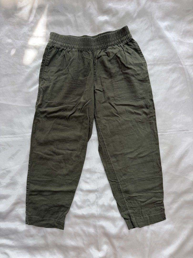 OLD NAVY olive green linen pants (Category: Other Bottoms) located in Bulacan. Submitted by byppishh__ (Listing ID 1462608735, Image 2). Description: Size: SP Waist: 30-31” Length: 35” High rise, straight cut Comfort waist band.