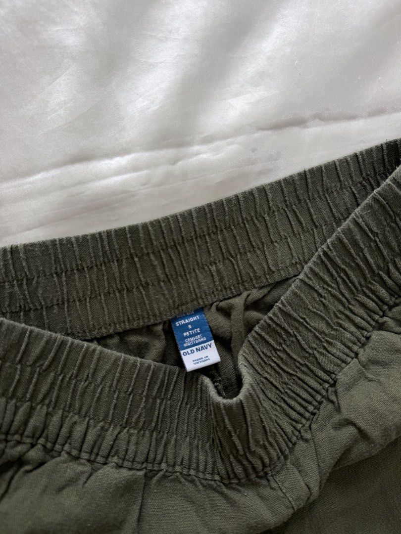 OLD NAVY olive green linen pants (Category: Other Bottoms) located in Bulacan. Submitted by byppishh__ (Listing ID 1462608735, Image 3). Description: Size: SP Waist: 30-31” Length: 35” High rise, straight cut Comfort waist band.