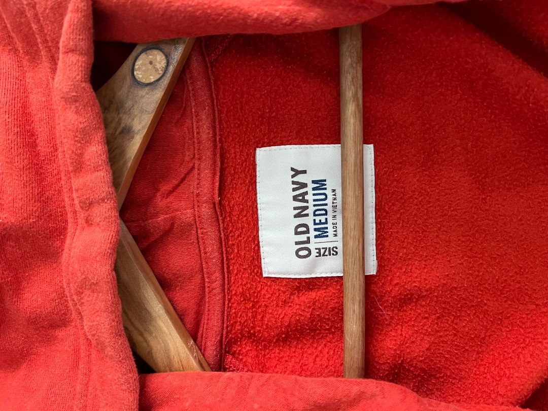 Old Navy Red Zip-Up Hoodie (Category: Hoodies) located in Baguio. Submitted by pureearth.5f1c08 (Listing ID 1462540539, Image 3). Description: - Red Old Navy zip-up hoodie - Size: Medium - Features raglan sleeves and front pouch pockets - Ideal for casual wear - Easy to layer with other clothing.
